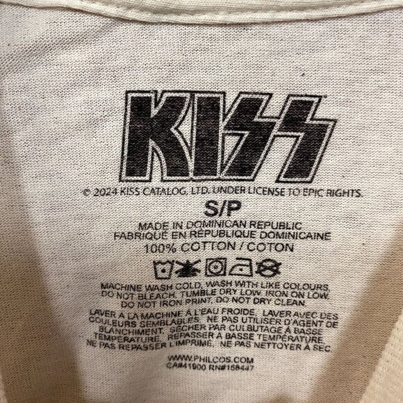 Kiss Cheetah Lips Heavy Metal Band T-Shirt Small - Picture 4 of 4